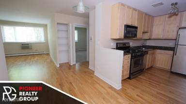 Main picture of 625 W Wrightwood Ave Apartments