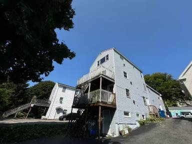 Main picture of 154 Washington Ave