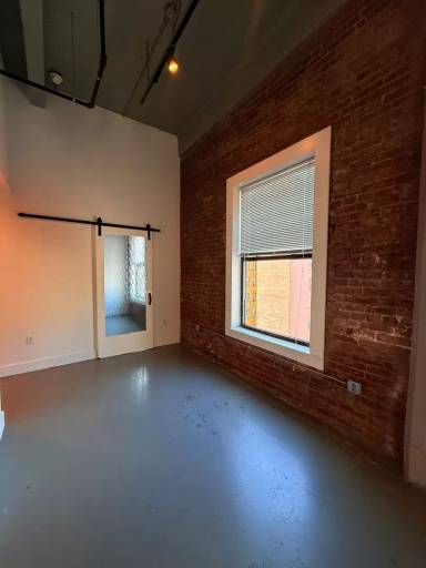 Main picture of 436 1st Ave