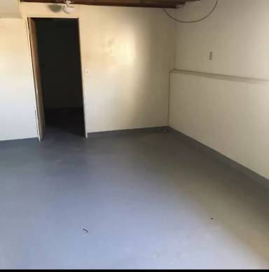 Main picture of 142 Albatross St