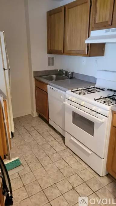 Main picture of 1920 Naylor Rd SE