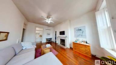 Main picture of 805 Saint Paul St