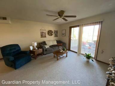 Main picture of 1633 N Country Club Rd