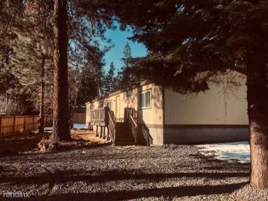 Main picture of 60945 McMullin Dr