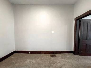 Main picture of 1607 W Jackson St
