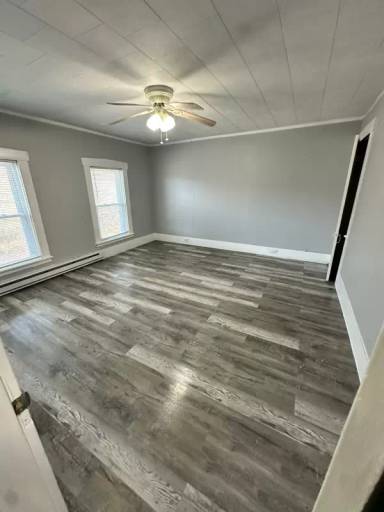 Main picture of 379 Main St
