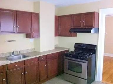 Main picture of 431 Tompkins St