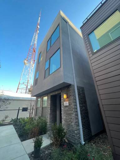 Main picture of 316 Barbato Ln