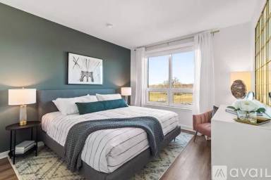 Main picture of 93 Midtown Brg St