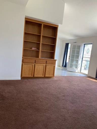 Main picture of 615 Calle del Sol St