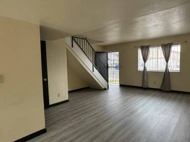 Main picture of 3500 Mercury St