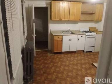 Main picture of 2124 Ramsay St