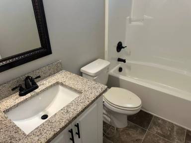 Main picture of 110 Chancellor Ct