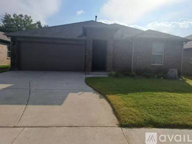 Main picture of 2411 Montgomery St