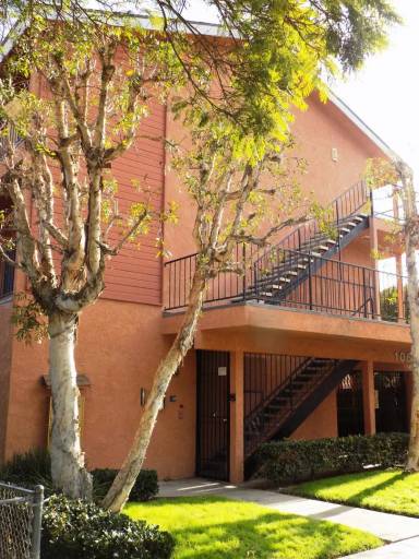 Main picture of 1060 Grand Ave