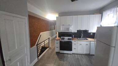 Main picture of 3246 W Huntingdon St