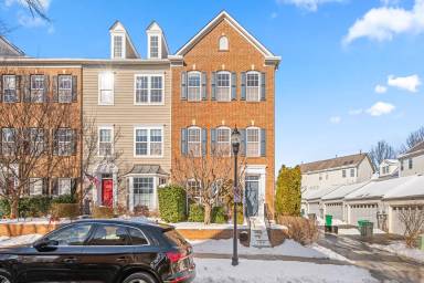 Main picture of 401 Phelps St