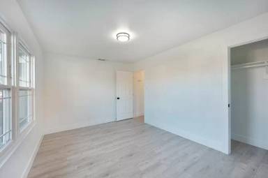 Main picture of 5916 66th St