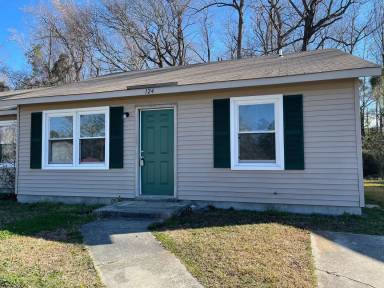 Main picture of 124 Stallion Dr