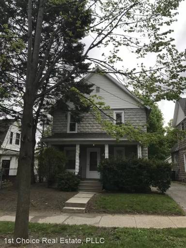 Main picture of 1007 S Grand Ave