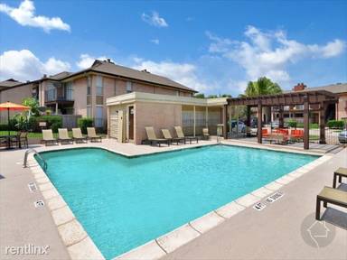 Main picture of Latitude 2976