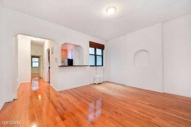 Main picture of 234 E 52nd St