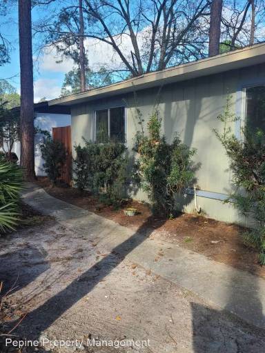 Main picture of 2114 NW 55th Blvd