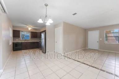 Main picture of 39211 5th Ave