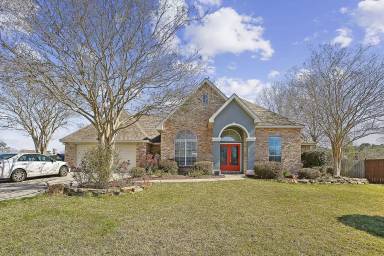 Main picture of 208 Annette Dr