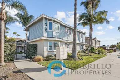 Main picture of 4733 Utah St