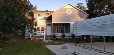 Main picture of 440 W Oakdale Ave