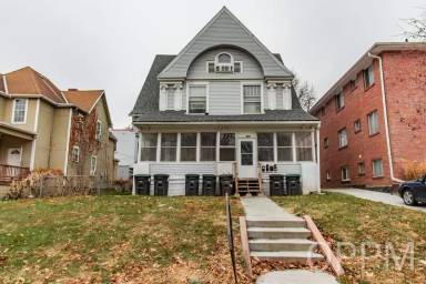 Main picture of 1336 S 30th Ave