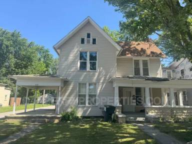 Main picture of 412 Washington St