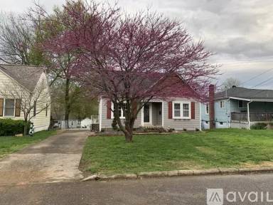 Main picture of 225 Henderson St