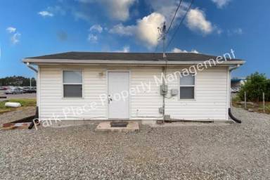 Main picture of 7580 W Washington St