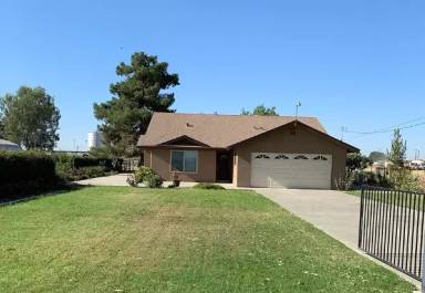 Main picture of 8415 Hanford Armona Rd