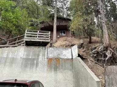 Main picture of 23771 Lakeview Dr