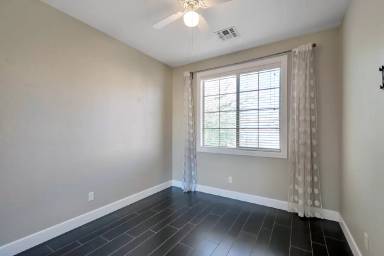 Main picture of 16930 S Cedarwood Ln