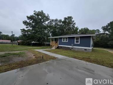 Main picture of 618 Robin St