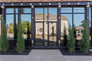 Main picture of 2700-2702 Macklind Ave