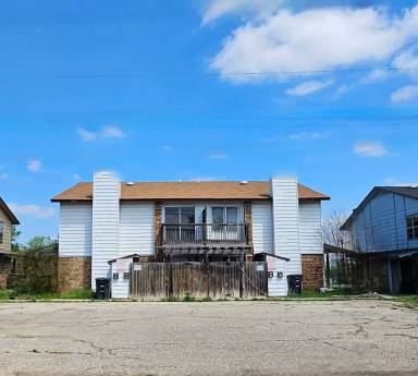 Main picture of 3007 Lake Rd