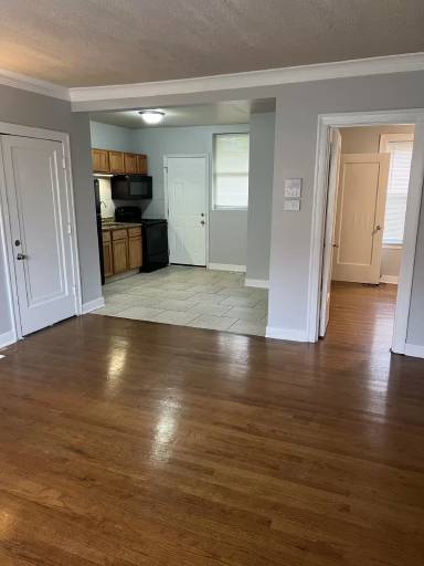 Main picture of 1238 W 90th St