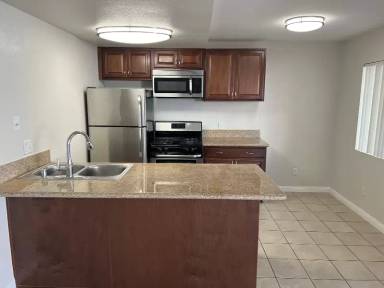 Main picture of 4326 Oregon St