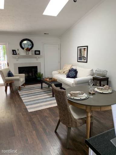 Main picture of 1921 E Waters Edge Dr
