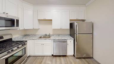Main picture of 65 Nightingale St