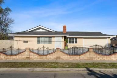 Main picture of 13249 Emery Ave