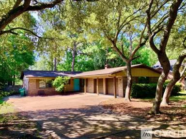 Main picture of 317 Somerset Dr