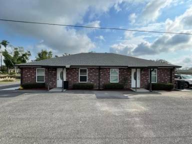 Main picture of 10601 E Main St