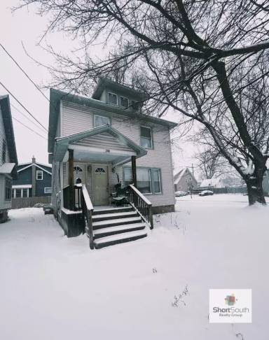 Main picture of 200 Clifford St