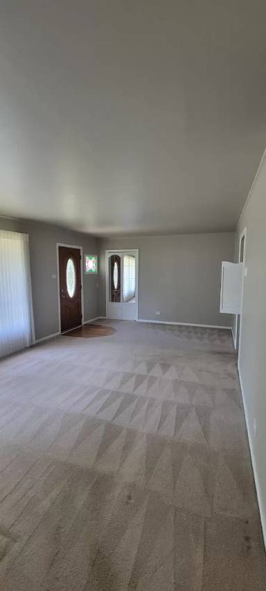 Main picture of 322 Seminole St